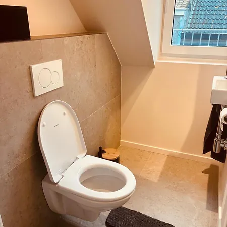 Christina's Luxe Penthouse Апартаменты Остенде